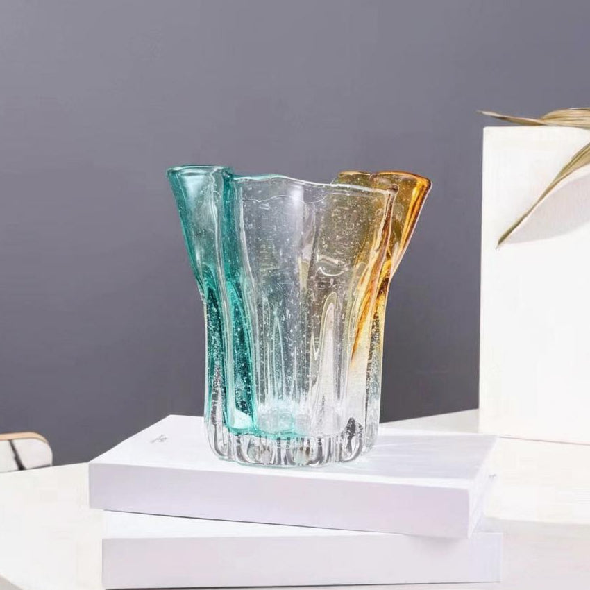 Wide gradient glass vase with organic rim