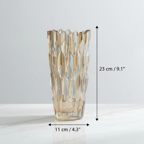 Amber glass vase dimensions and scale