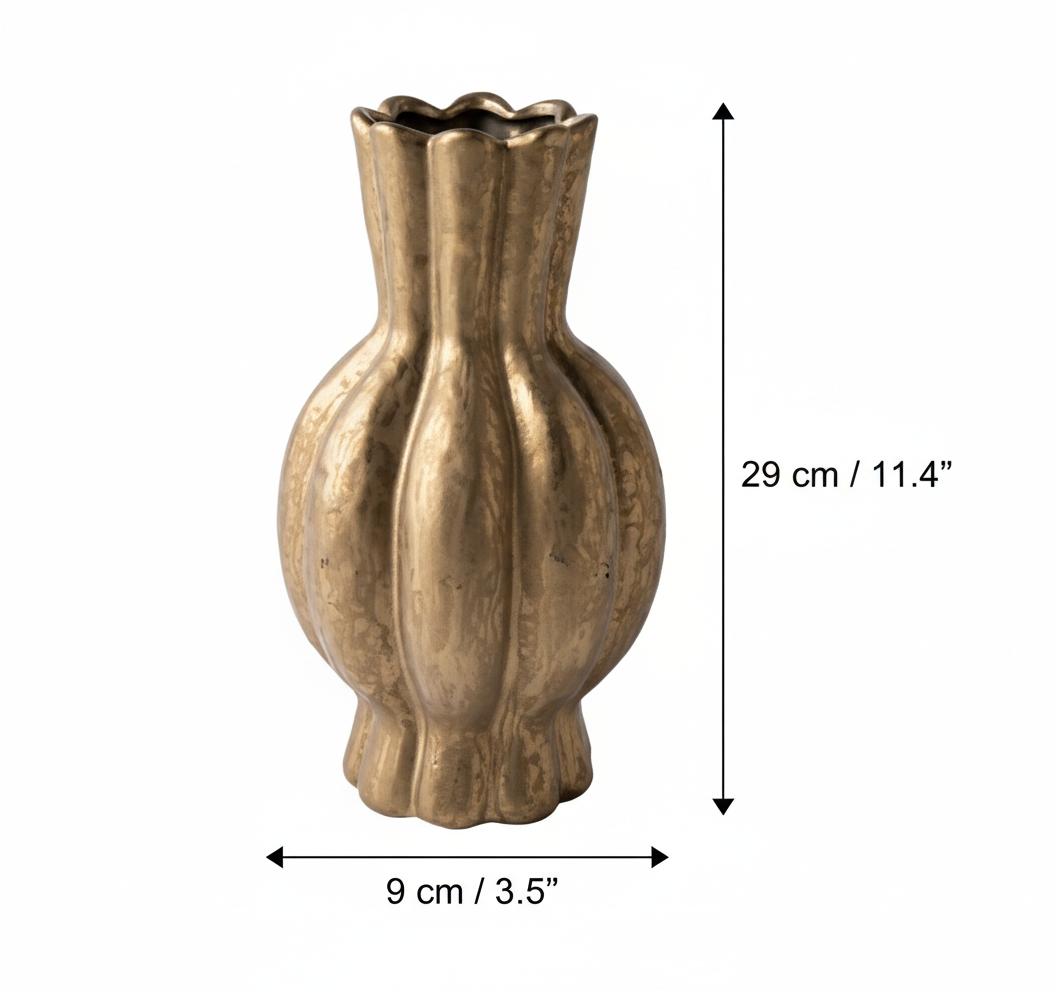 Dimensions diagram of the antique gold ceramic fluted vase