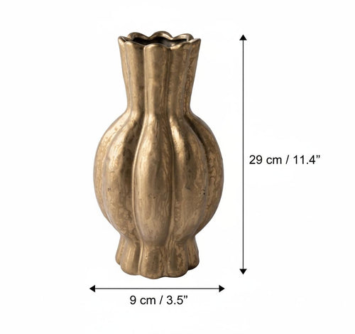 Dimensions diagram of the antique gold ceramic fluted vase