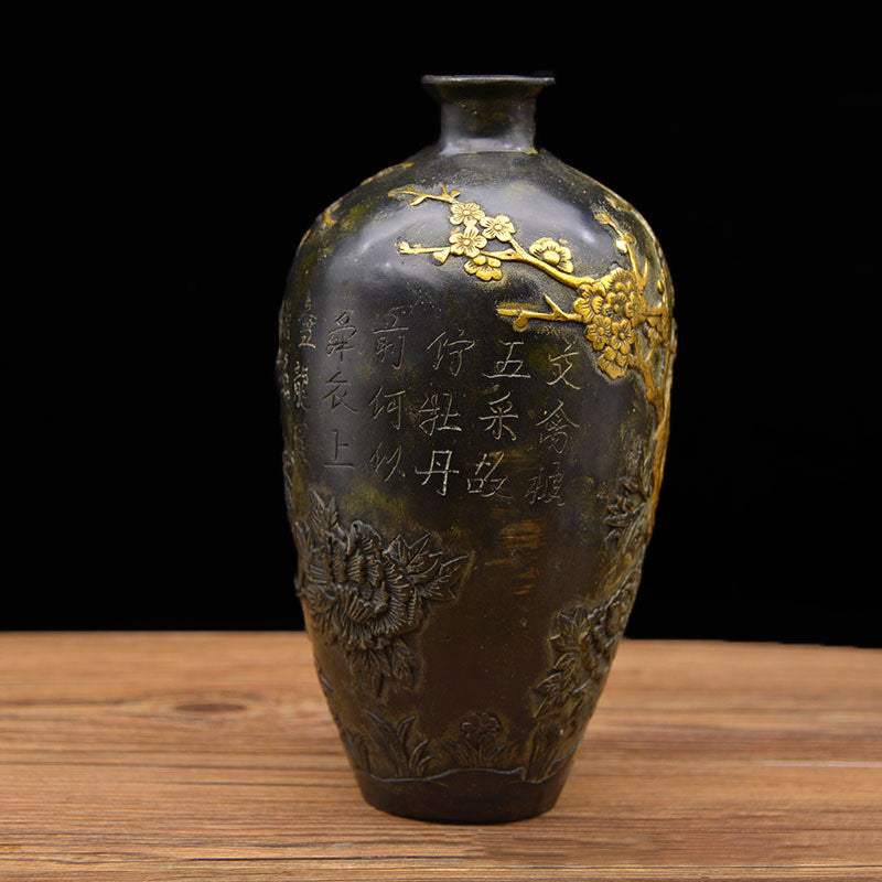 Back view of vase showing Chinese calligraphy