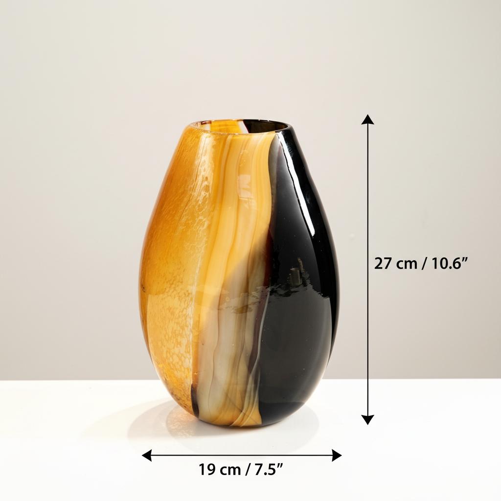 Medium vase dimensions 27cm height