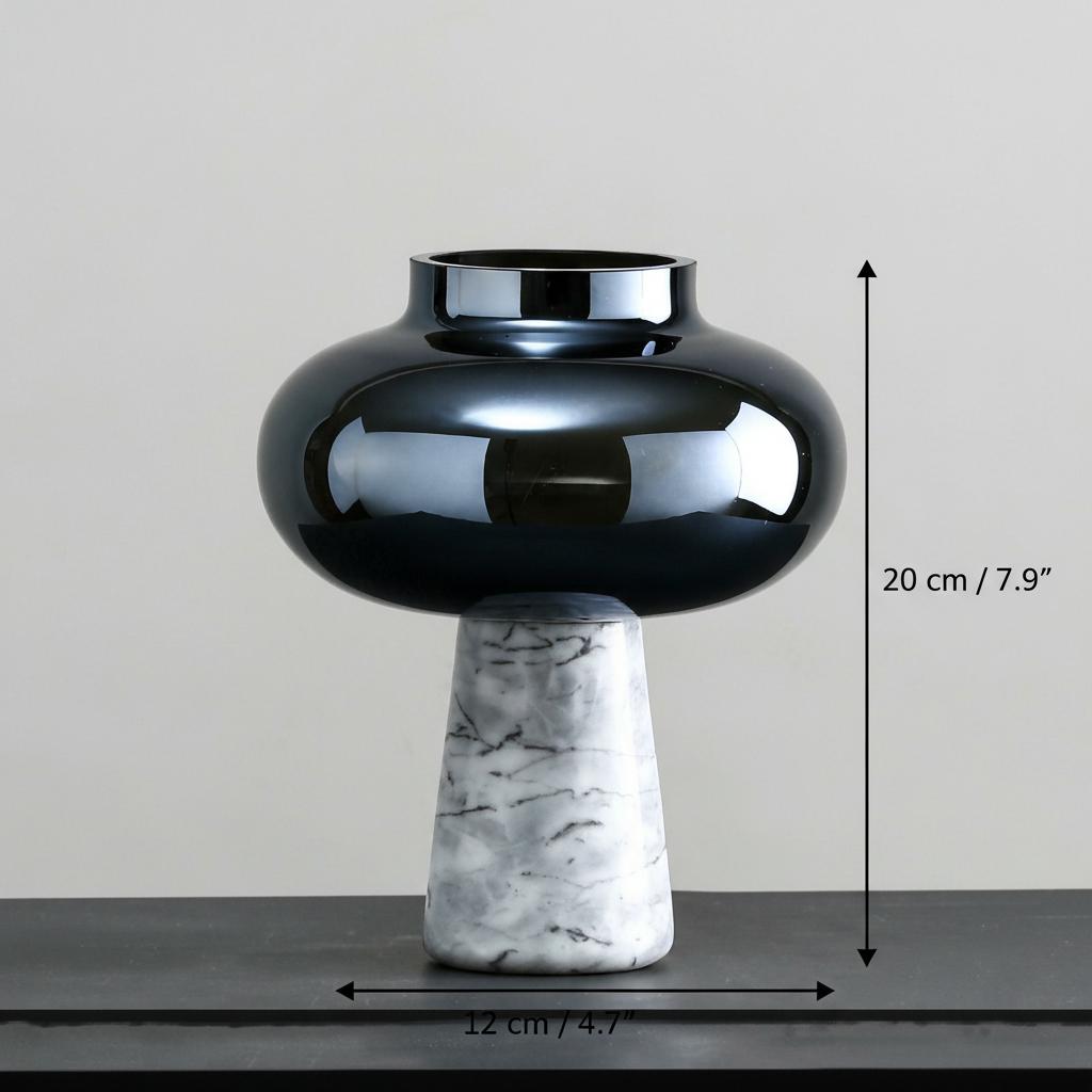 Medium black glass vase dimensions