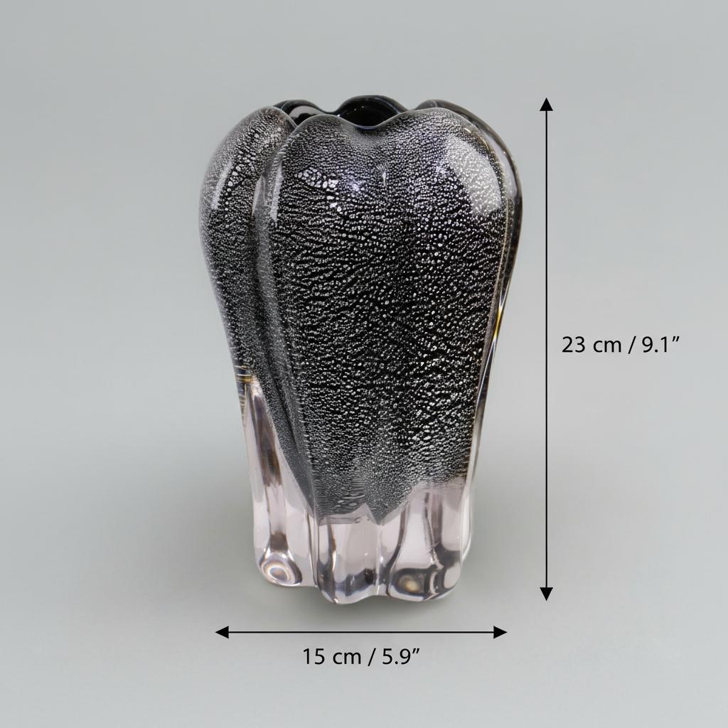 Medium vase dimensions showing 23cm height
