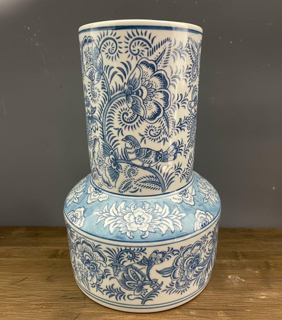 Blue And White Porcelain Cylindrical Vase