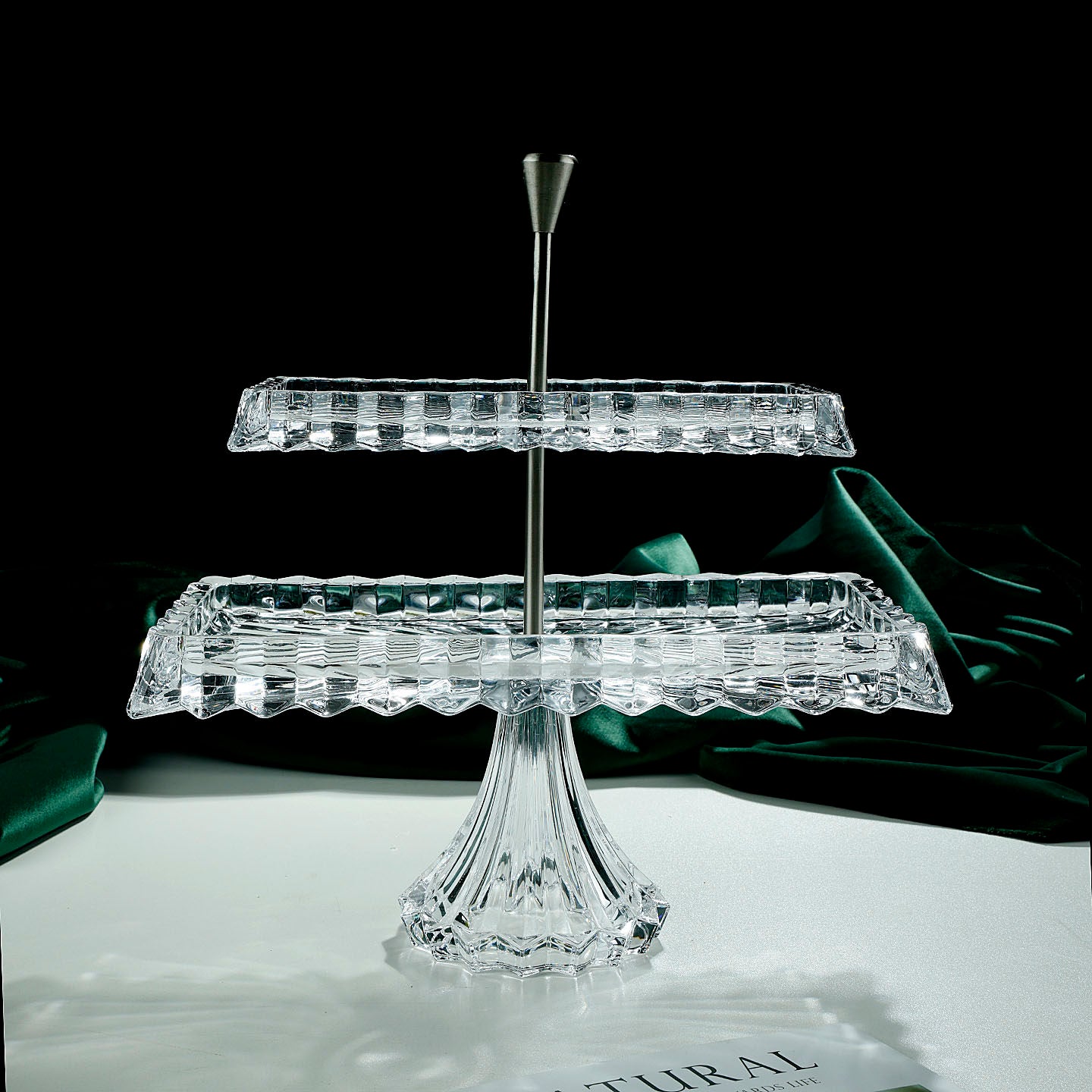 Detail of the silver finish handle and glass texture