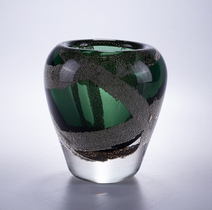 Medium green vase with dimensions 16 cm height