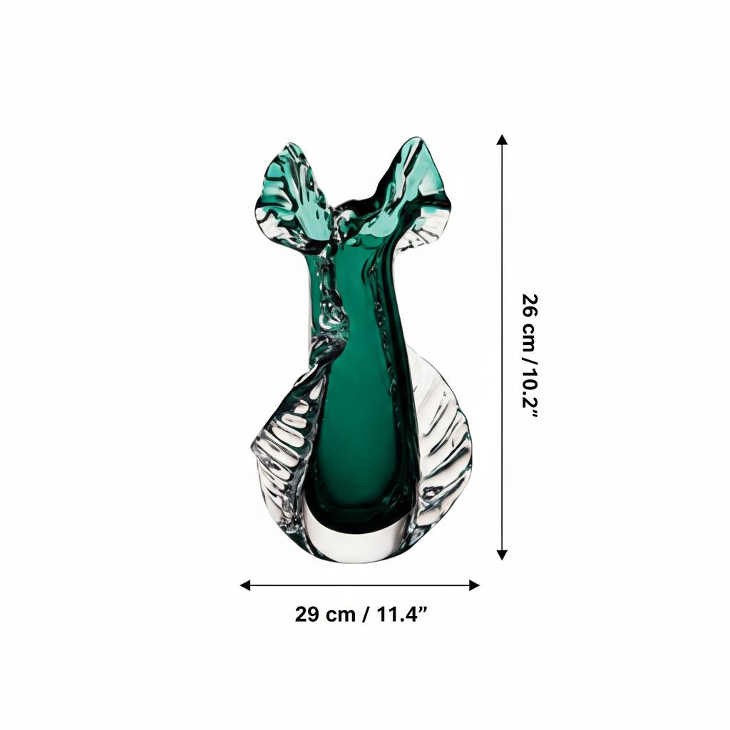 Dimensions diagram of medium wide green glass vase