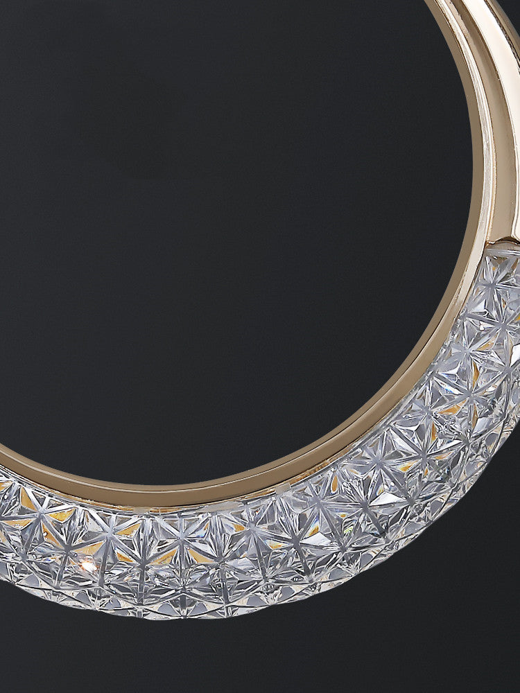 Detail view of textured crystal effect diffuser