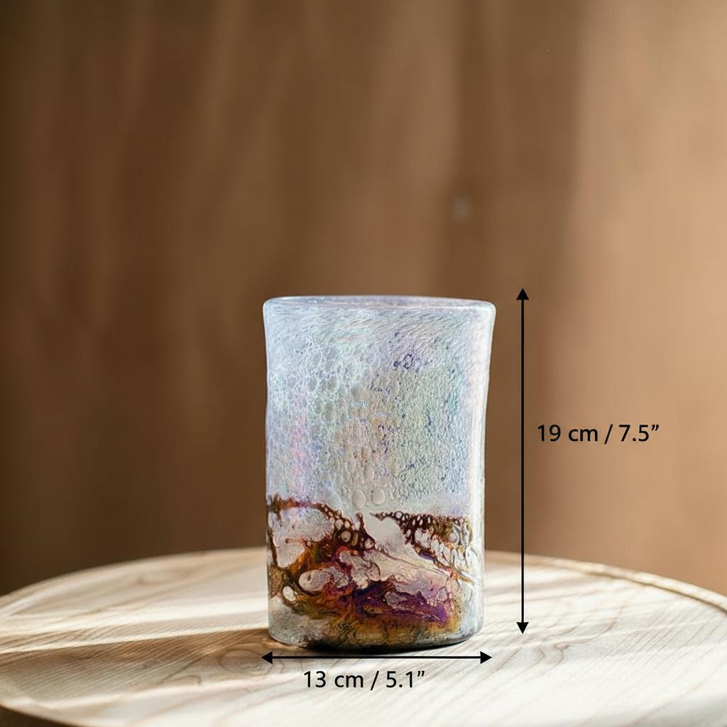 Dimensions diagram of the medium glass vase