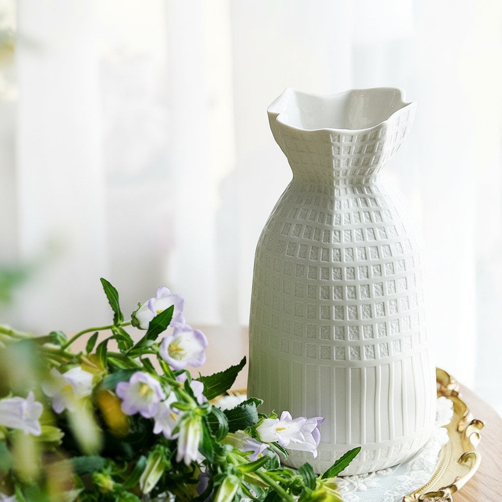 Matte Ceramic Grid Pattern Vase