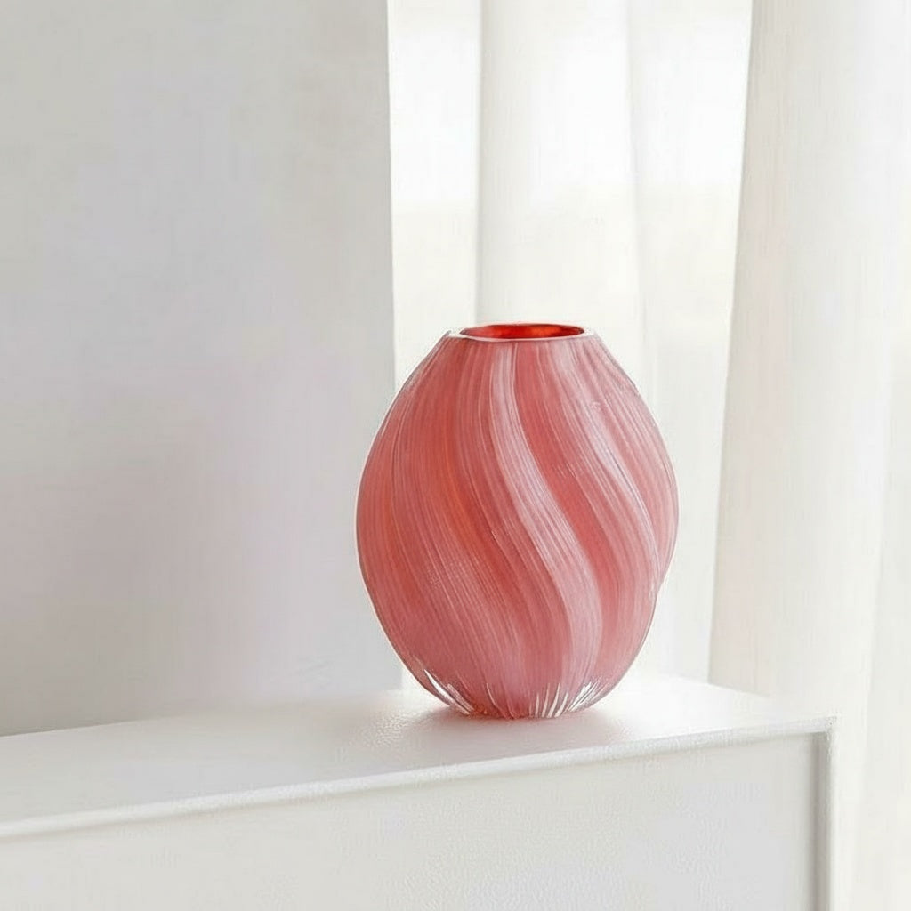 Medium pink swirled glass vase detail