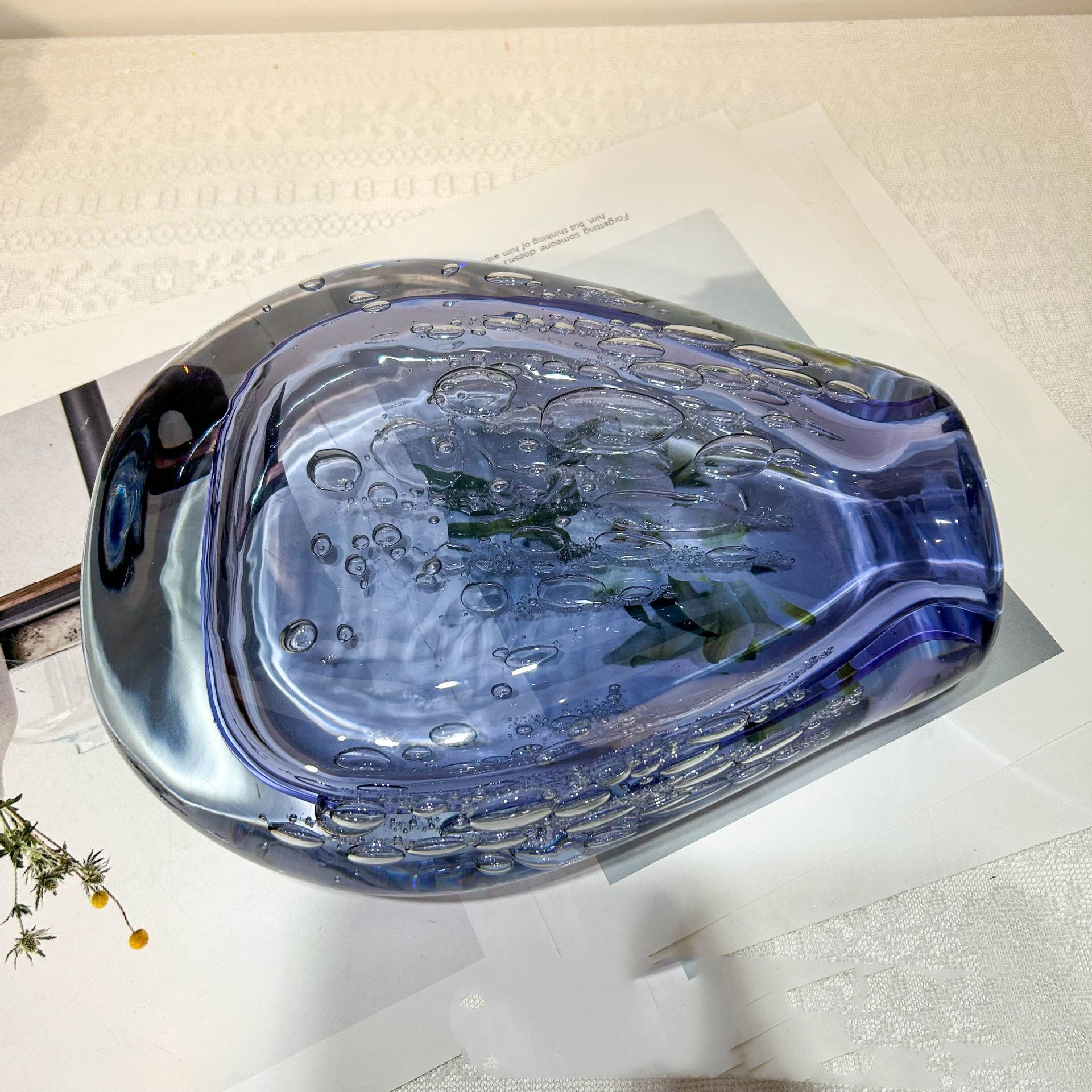 Top view showing glass thickness and opening