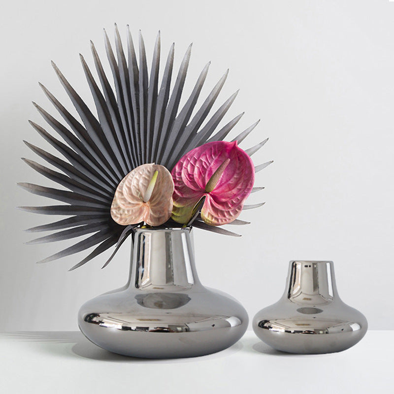 Silver chrome ceramic vase set with dried palm leaves