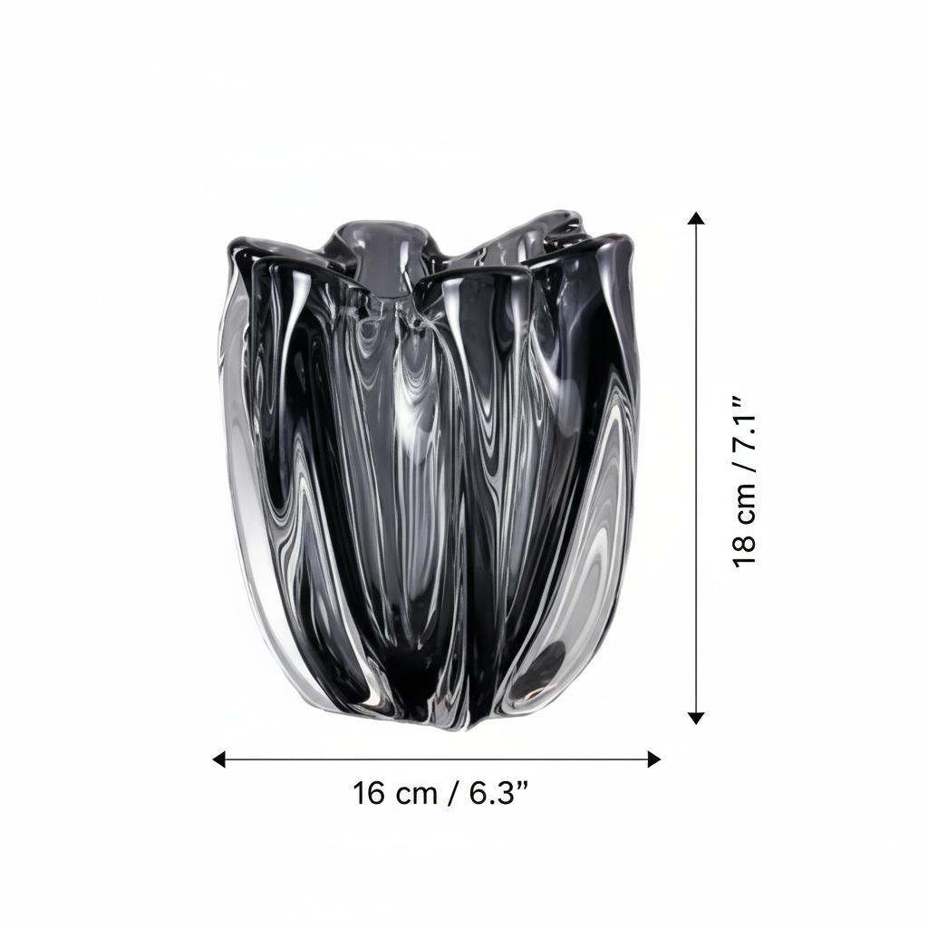Medium glass vase dimensions 18cm height
