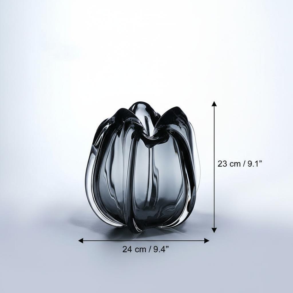 Top view detail of ribbed glass vase rim