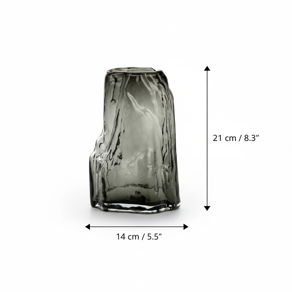 Medium glass vase dimensions 21cm height