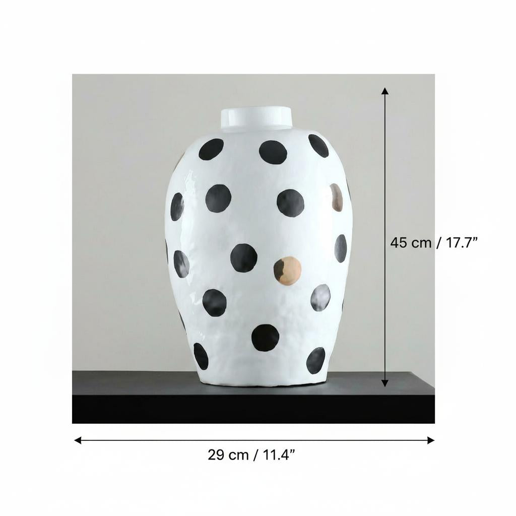 Large size dimensions diagram with measurements