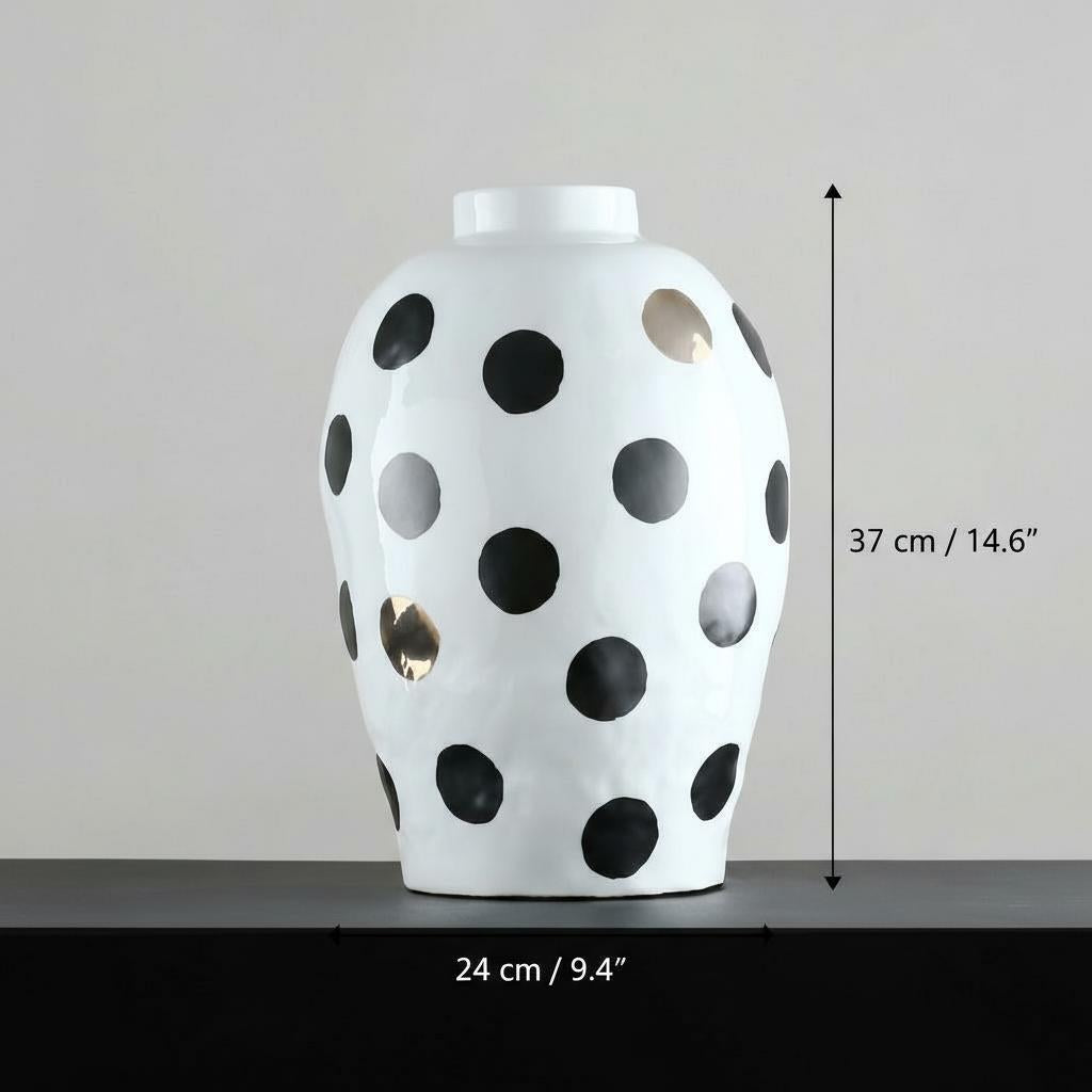 Small size dimensions diagram with measurements