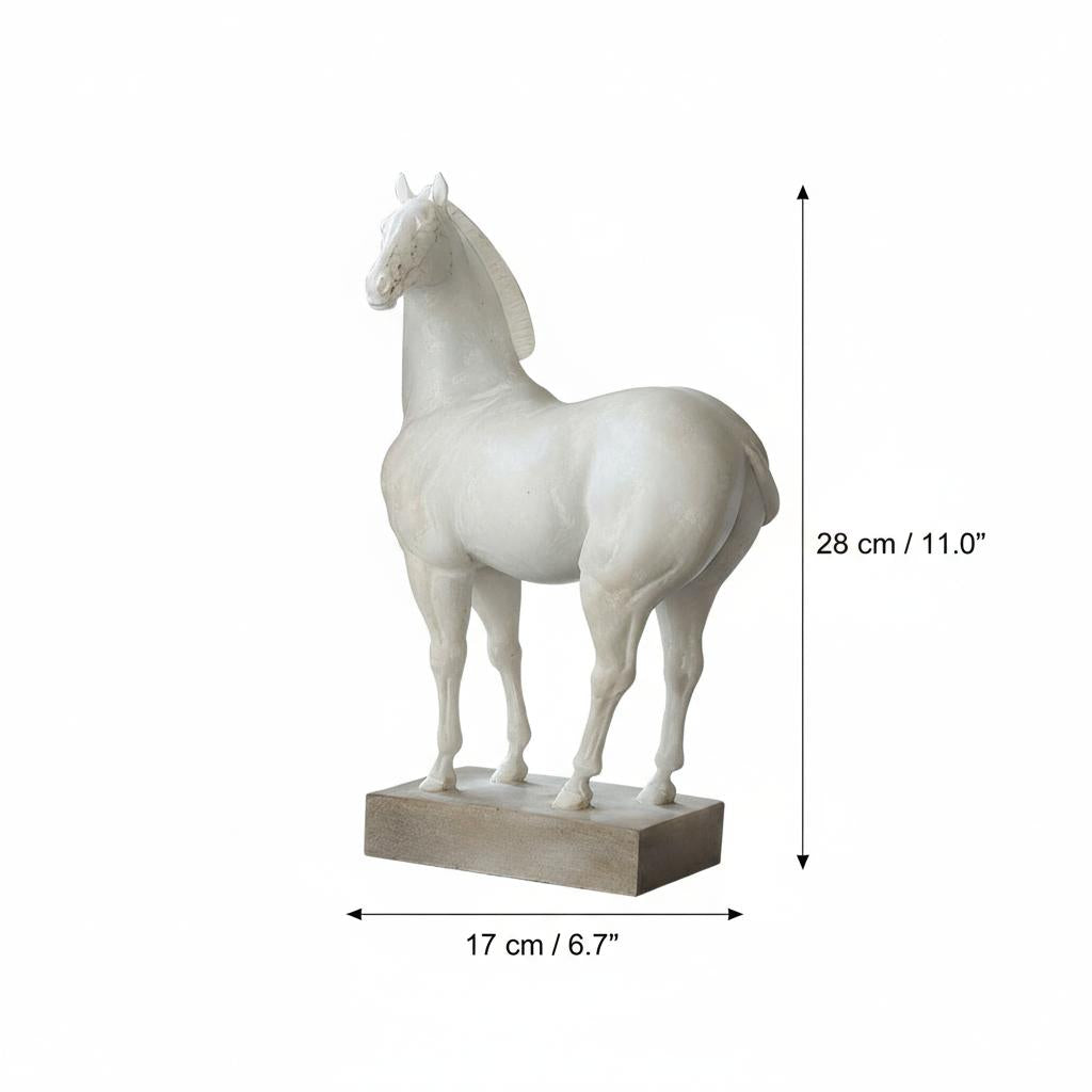 Dimension diagram of white horse sculpture